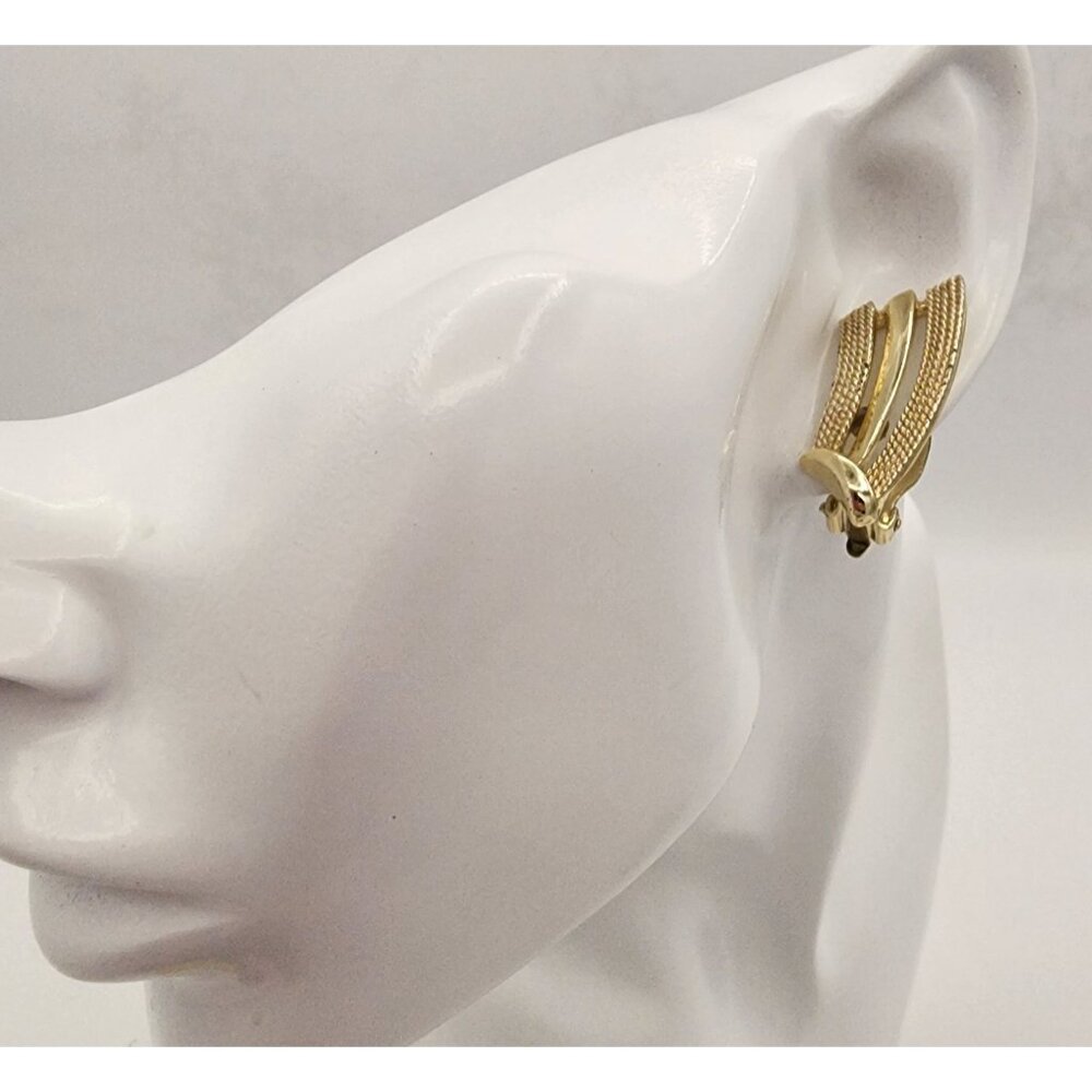 Vintage Gold-Tone Clip-On Earrings Sleek Elegant Woven Style